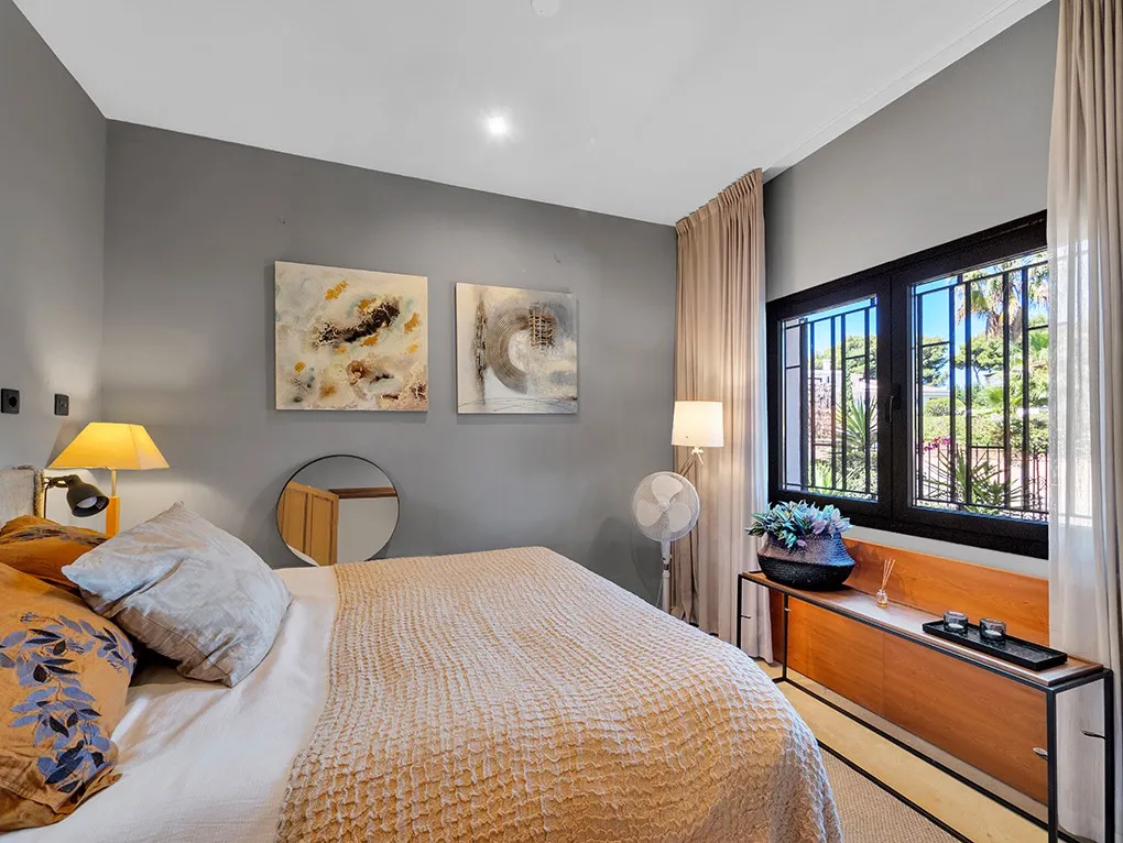 Amazing villa with sea views-21