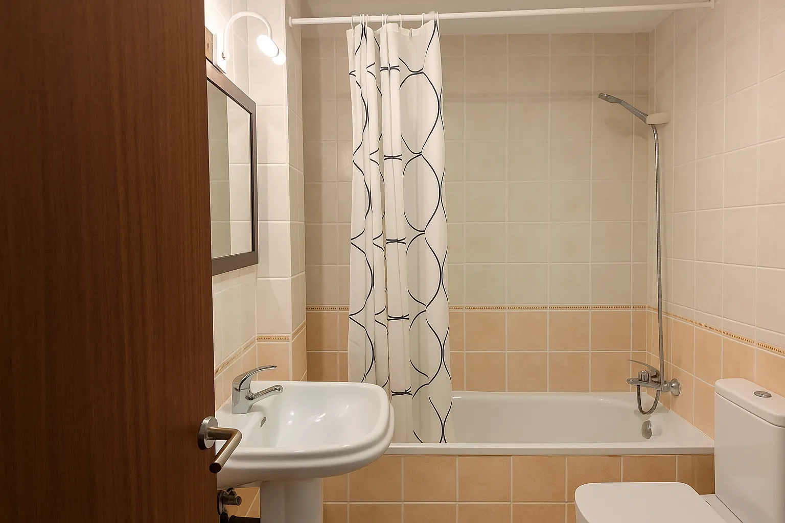 Luminoso y acogedor piso con piscina comunitaria en Alaró-8