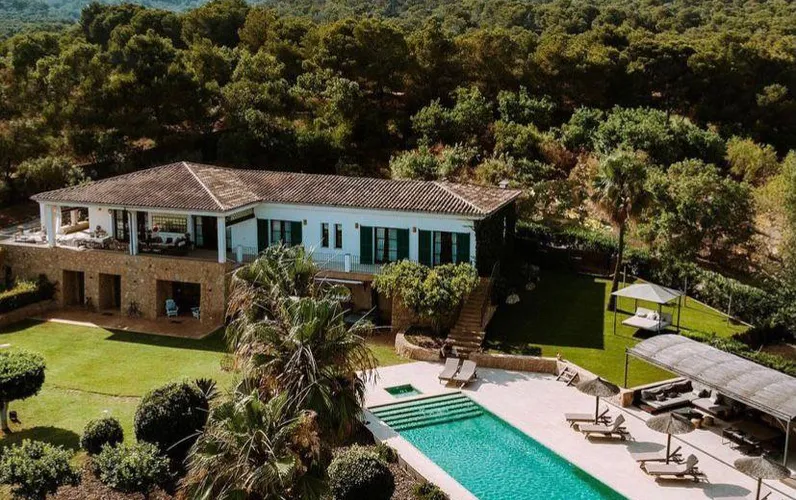 Stylowa willa z basenem w pobliżu pola golfowego Vall d'Or w Portocolom