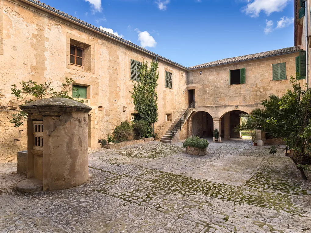 Historical property with possibilities-13