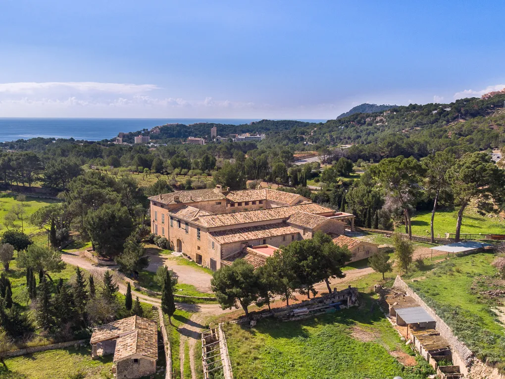 Historical property with possibilities-2