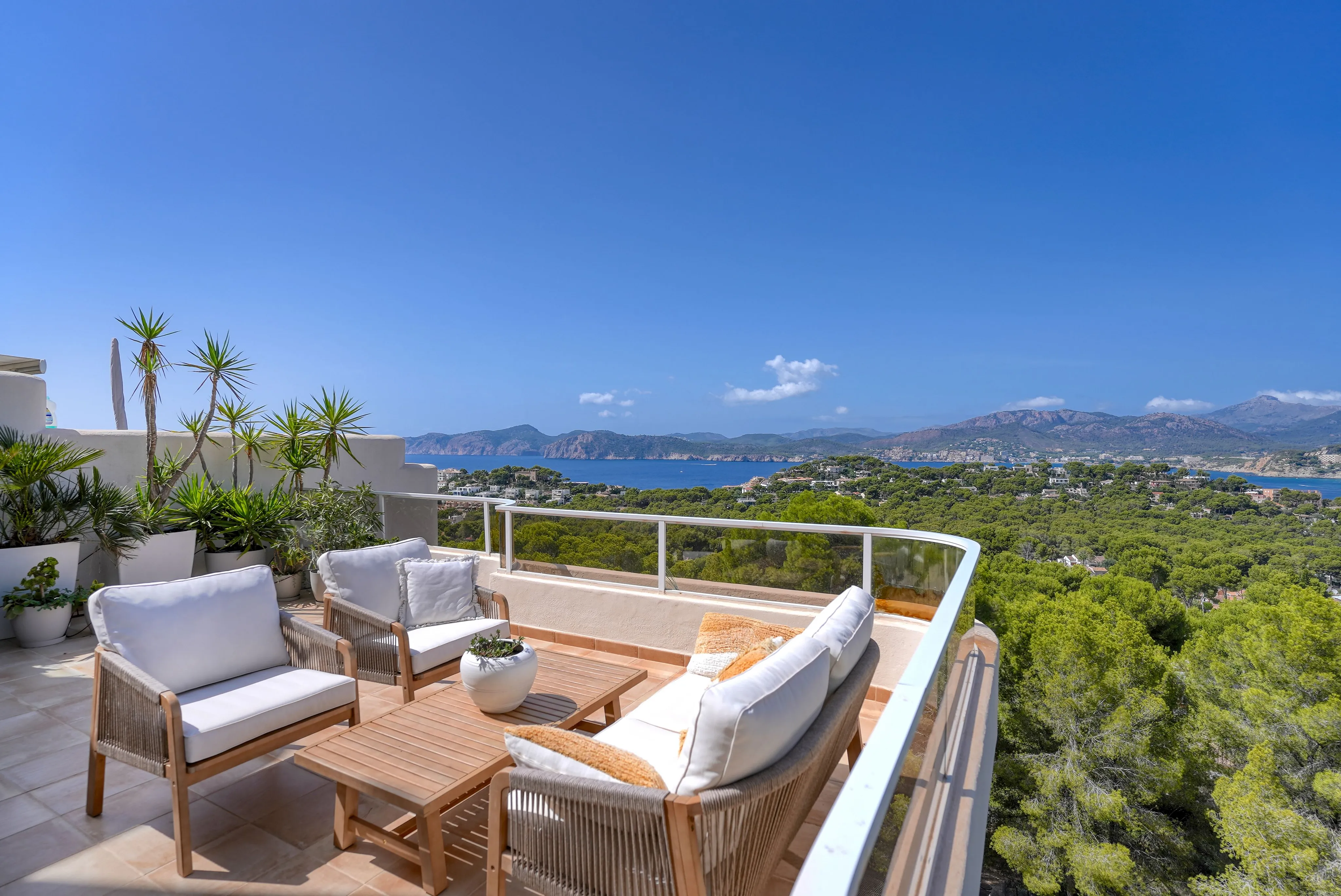 Luxury apartment with panoramic sea views in Nova Santa Ponsa-16