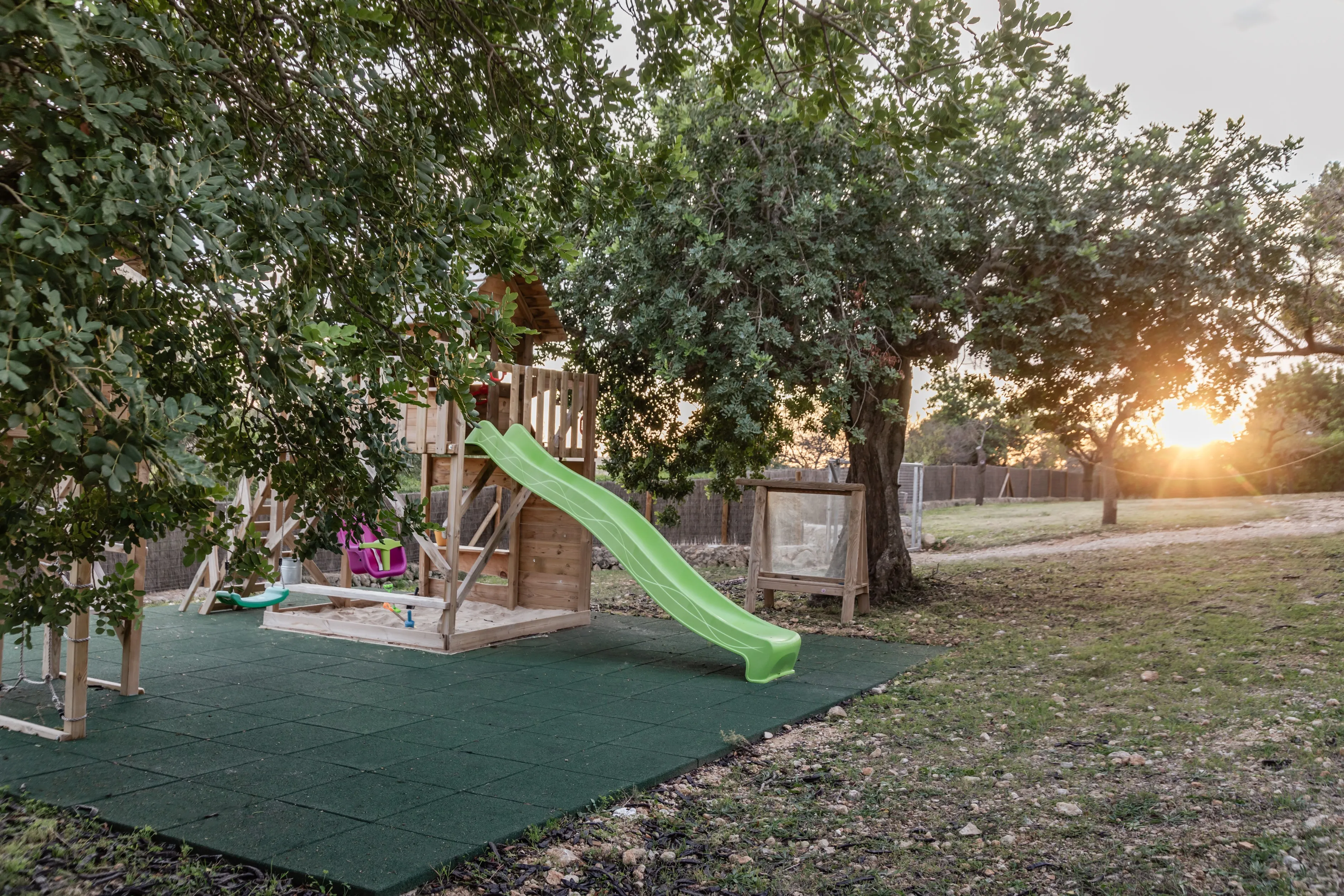 Refinado refugio mediterráneo con elegancia contemporánea-21