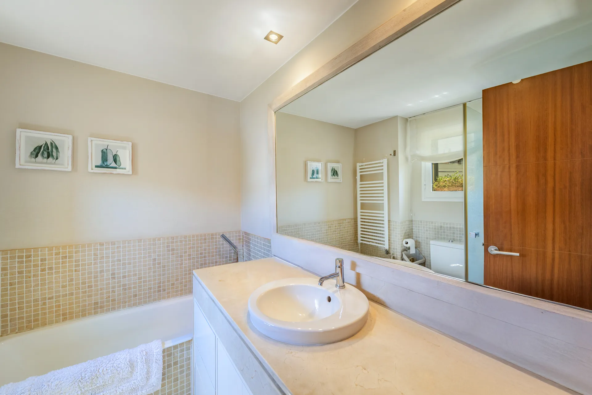 Lovely townhouse with outdoor space and beautiful views in Búger, Mallorca-10