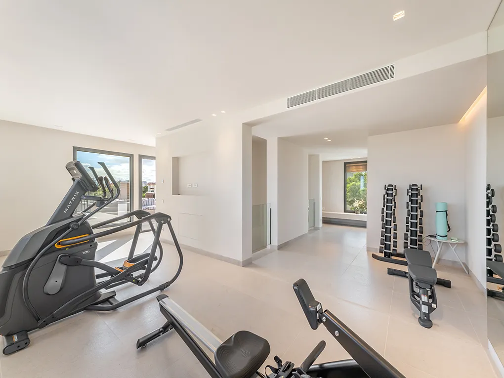 Luxury villa walking distance to Cala Figuera harbor-12