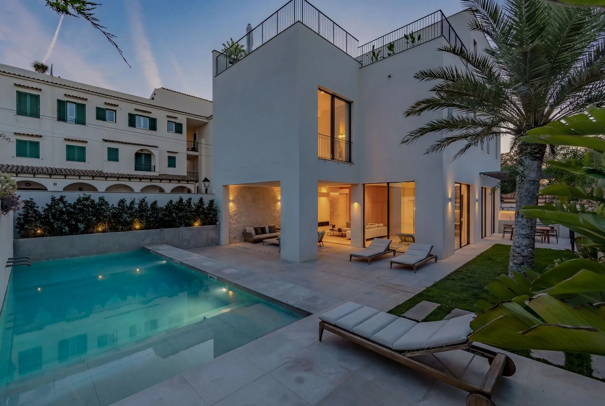 Villa de lujo a pie del puerto Cala Figuera-1