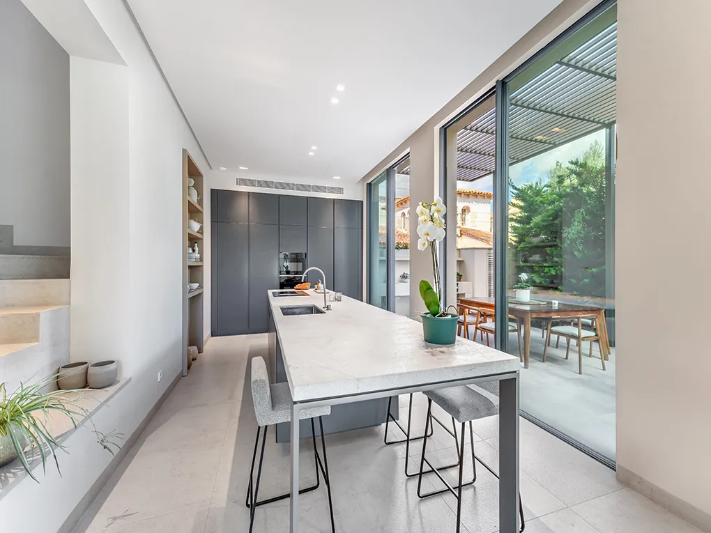 Vila de luxe a peu del port Cala Figuera-7