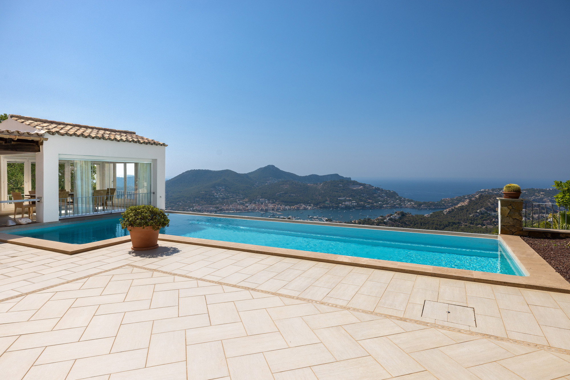 Villa with spectacular panoramic views over the sea and Port d’Andratx harbour-20