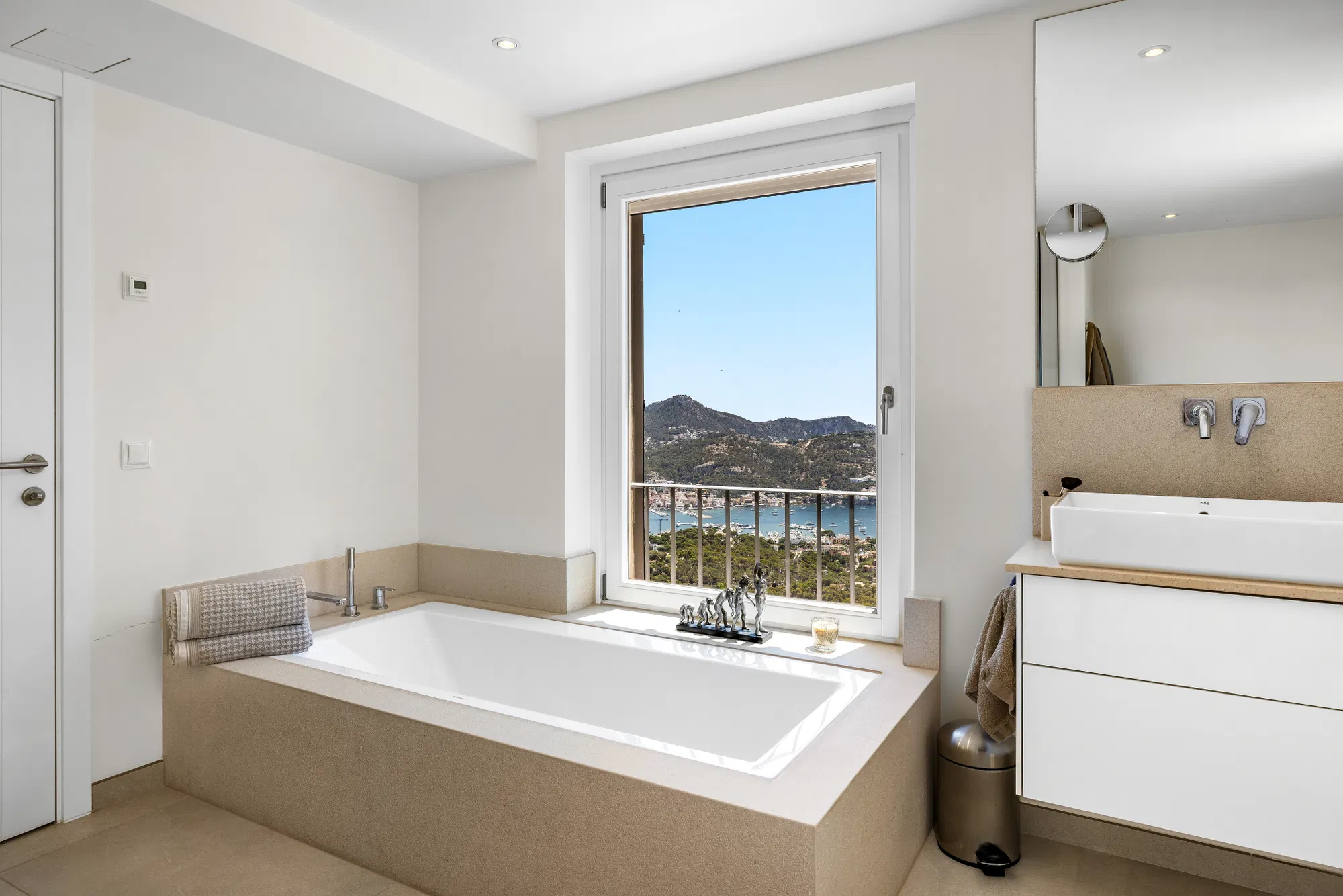 Villa with spectacular panoramic views over the sea and Port d’Andratx harbour-18