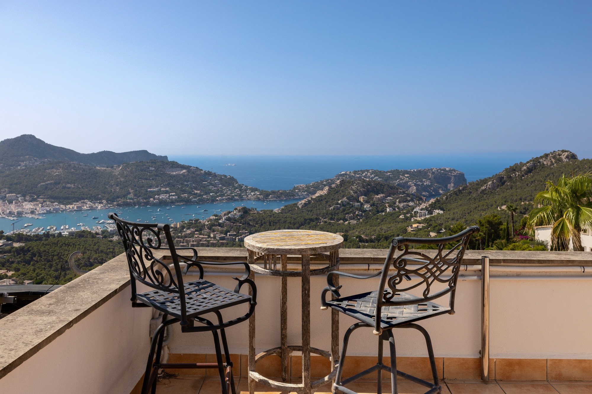 Villa with spectacular panoramic views over the sea and Port d’Andratx harbour-12