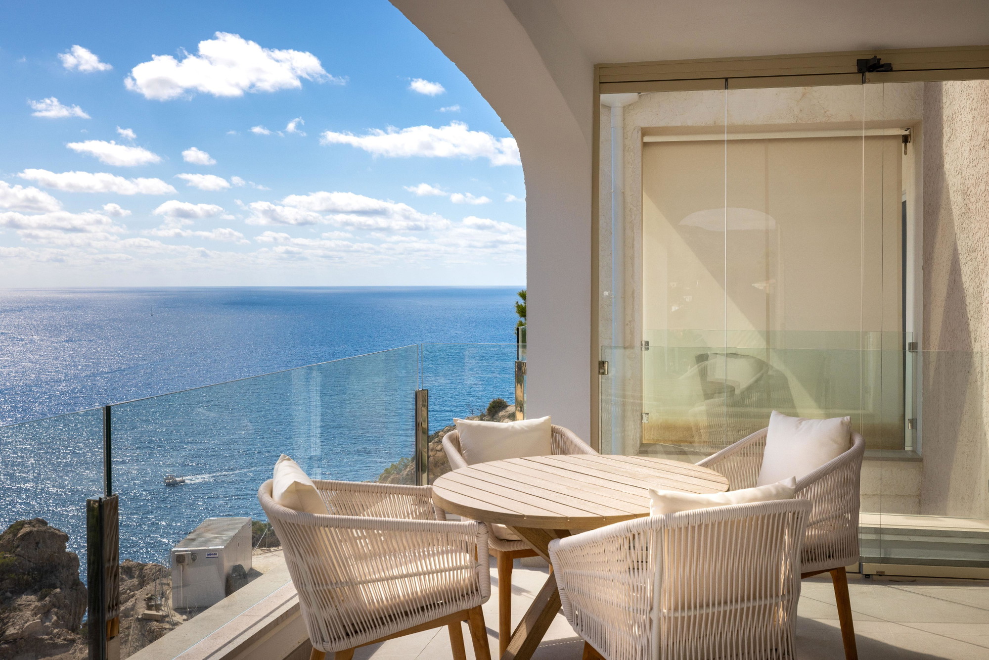 Appartamento esclusivo con vista sul mare e arredamento di alta qualità