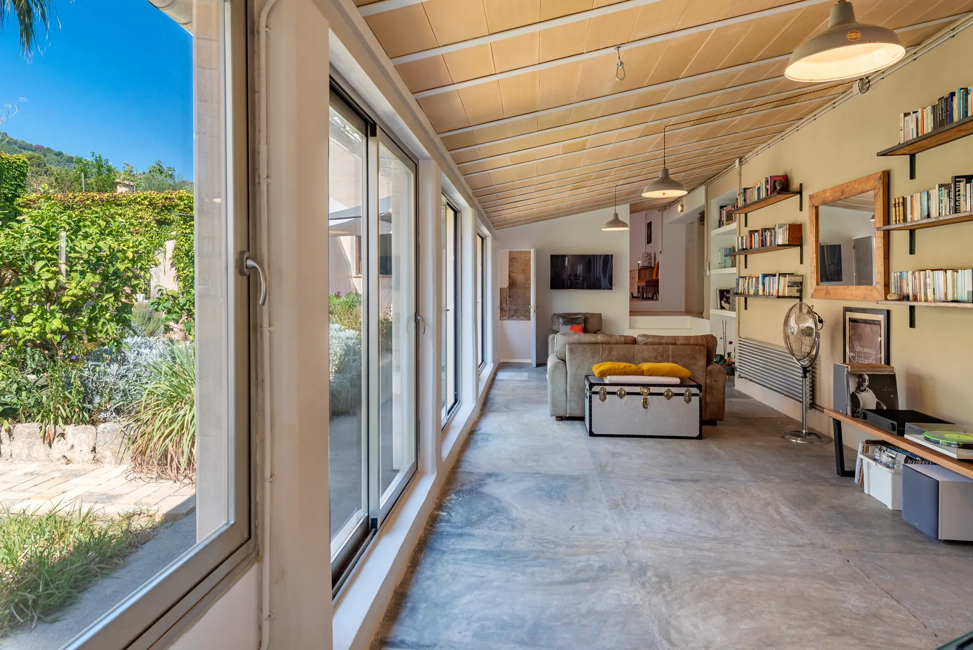 Patrimonio histórico con nuevo esplendor: antigua fábrica de jabones reformada en Sóller-8