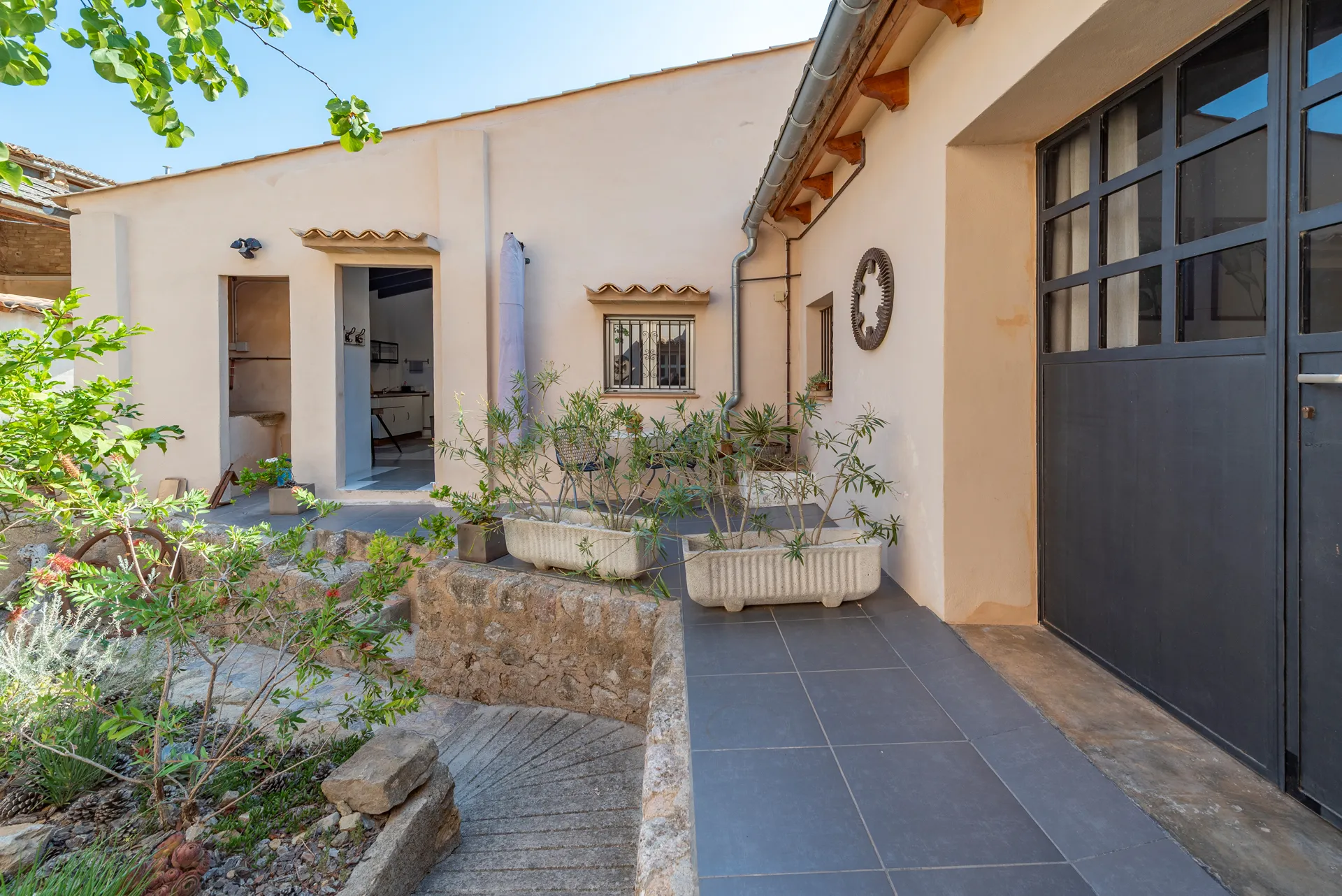 Patrimonio histórico con nuevo esplendor: antigua fábrica de jabones reformada en Sóller-39