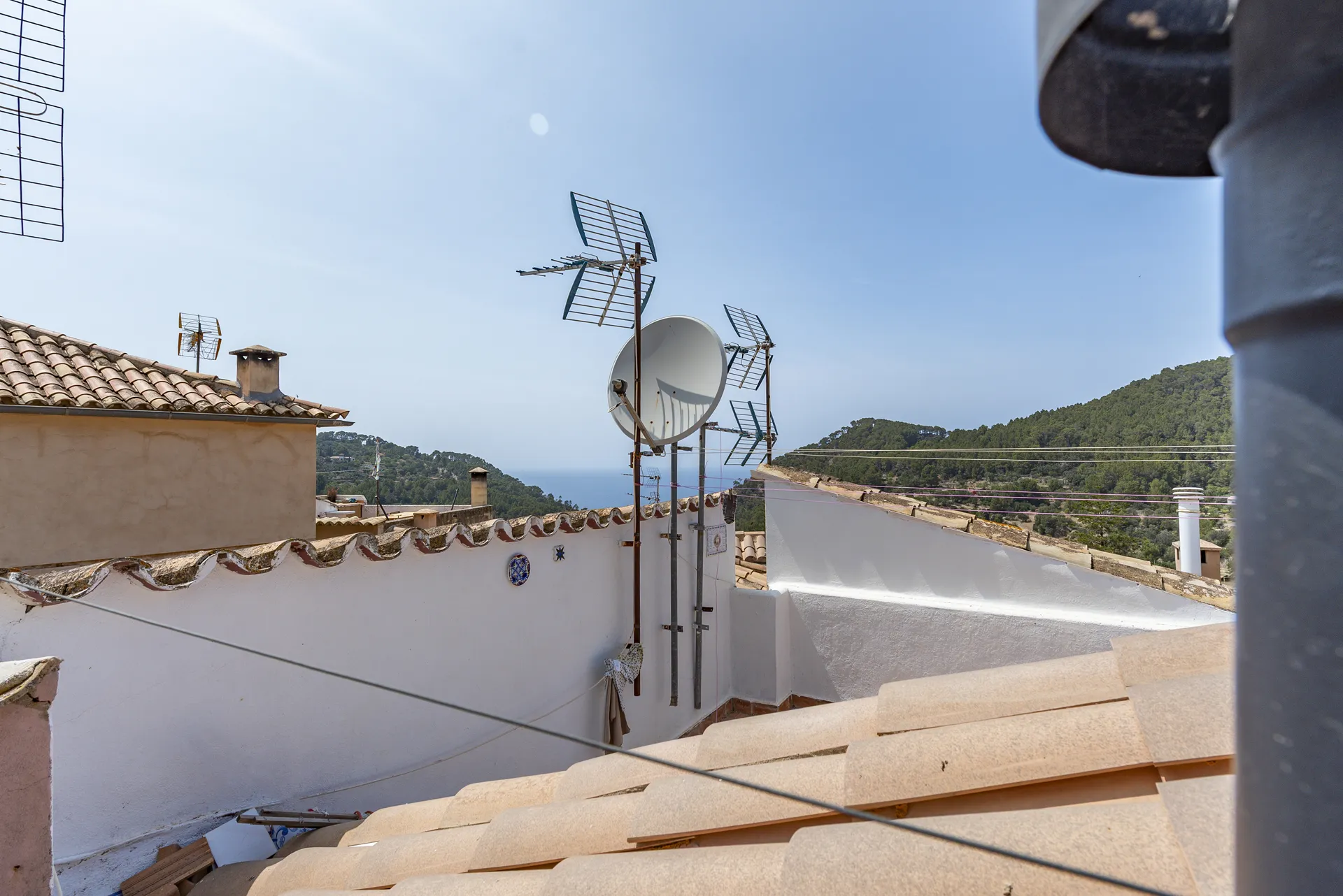 Charmante maison de ville avec une terrasse sur le toit à couper le souffle et des vues sur la montagne à Estellencs-20
