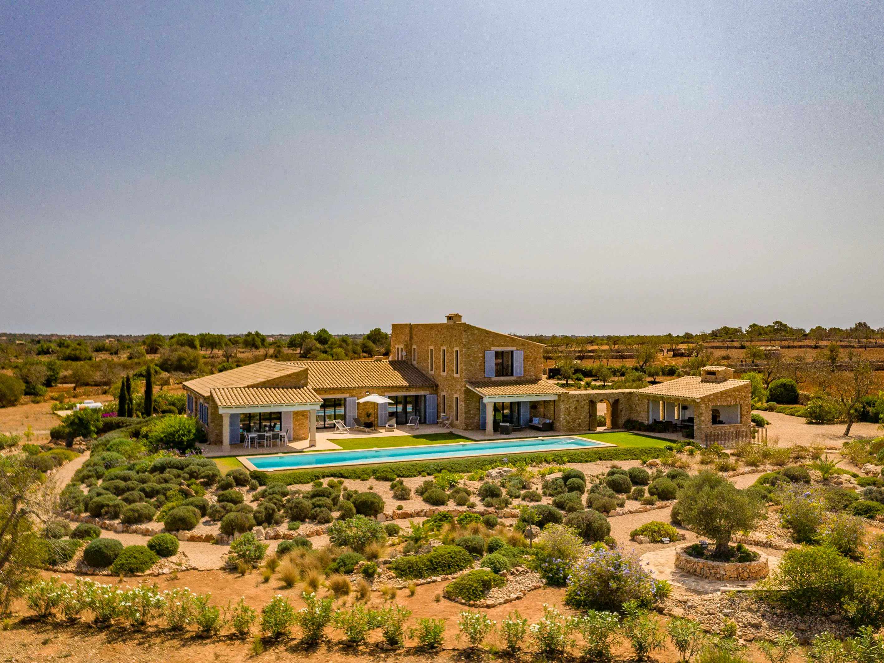 Autarkisk finca i natursten med fantastisk udsigt-18