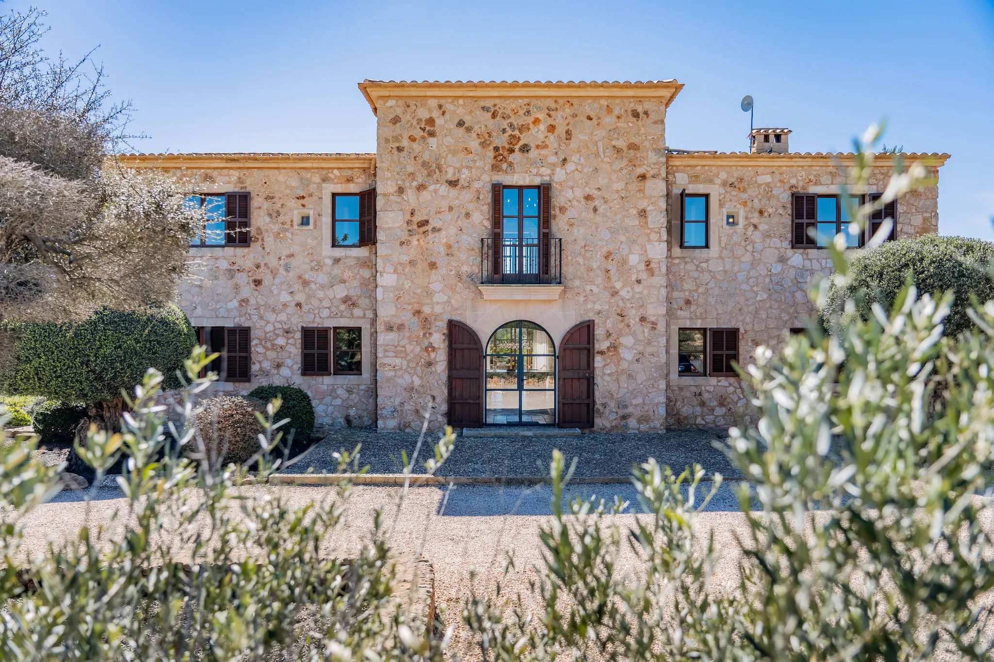 Finca z rozległymi widokami i dużą działką w pobliżu Santanyí-7