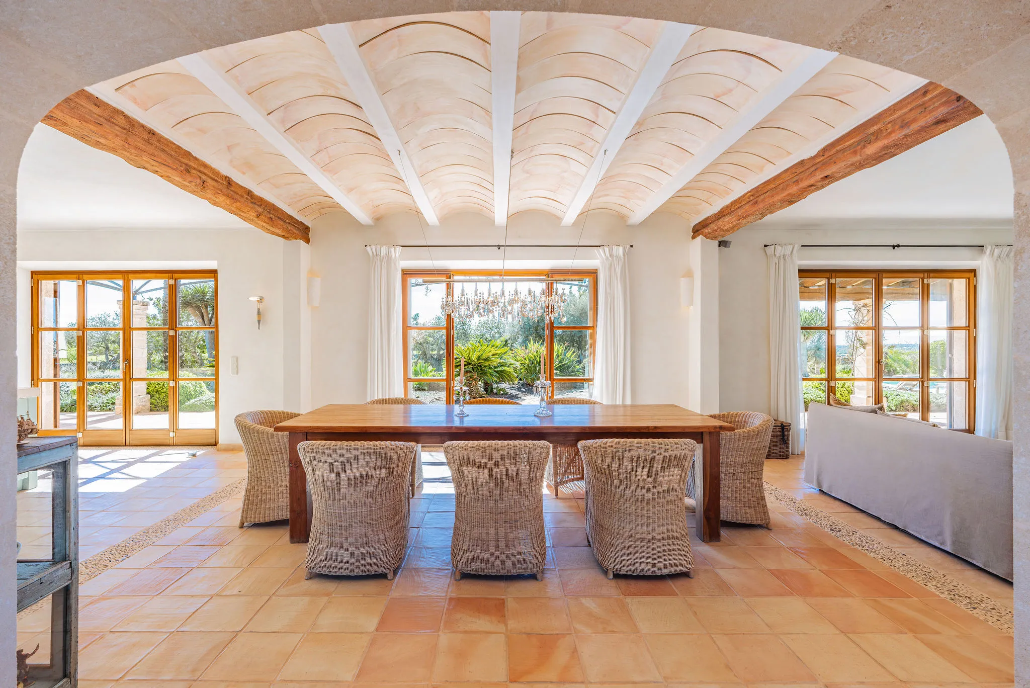 Finca z rozległymi widokami i dużą działką w pobliżu Santanyí-10