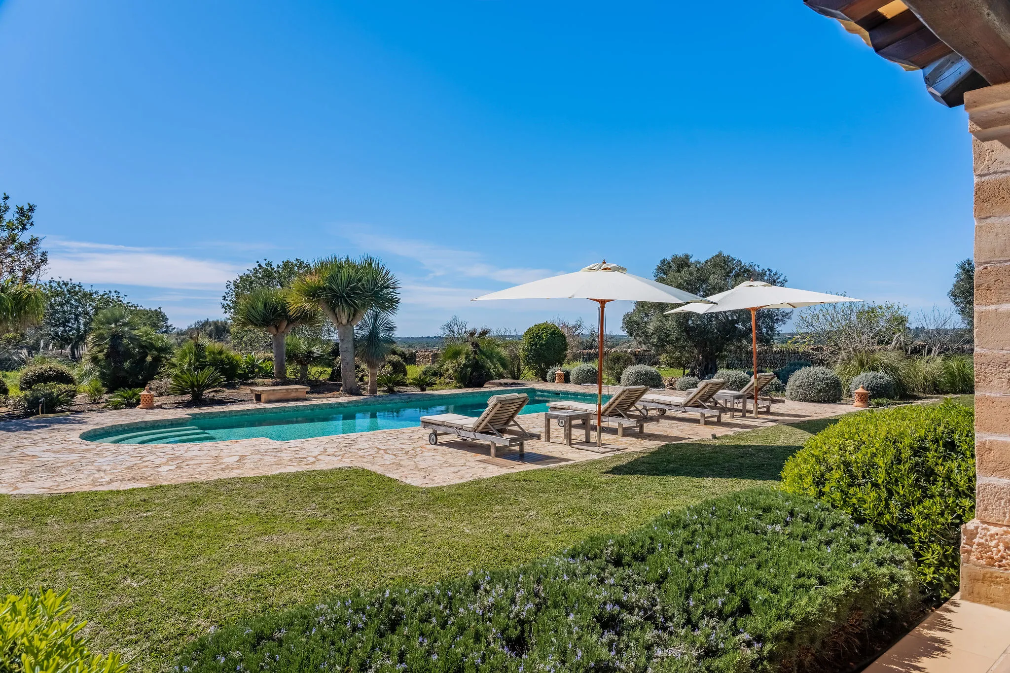 Finca z rozległymi widokami i dużą działką w pobliżu Santanyí-5