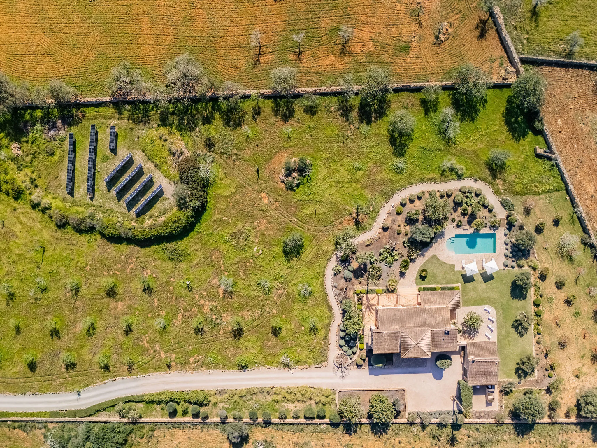 Finca z rozległymi widokami i dużą działką w pobliżu Santanyí-27