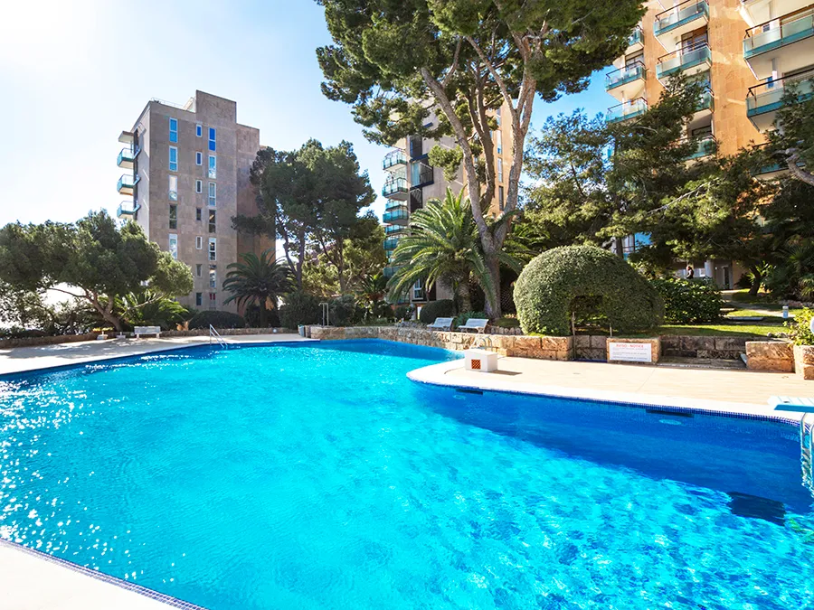 Seaview apartment in top location-9