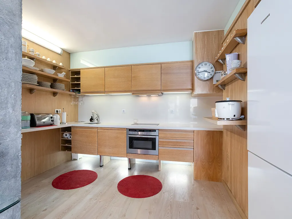 Seaview apartment in top location-4