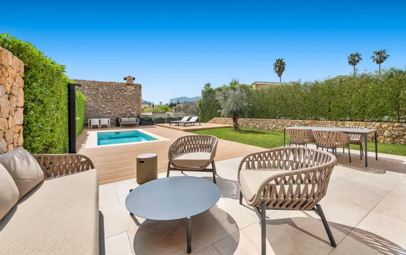 Modern newly built townhouse with pool and mediterranean flair in Es Capdellà