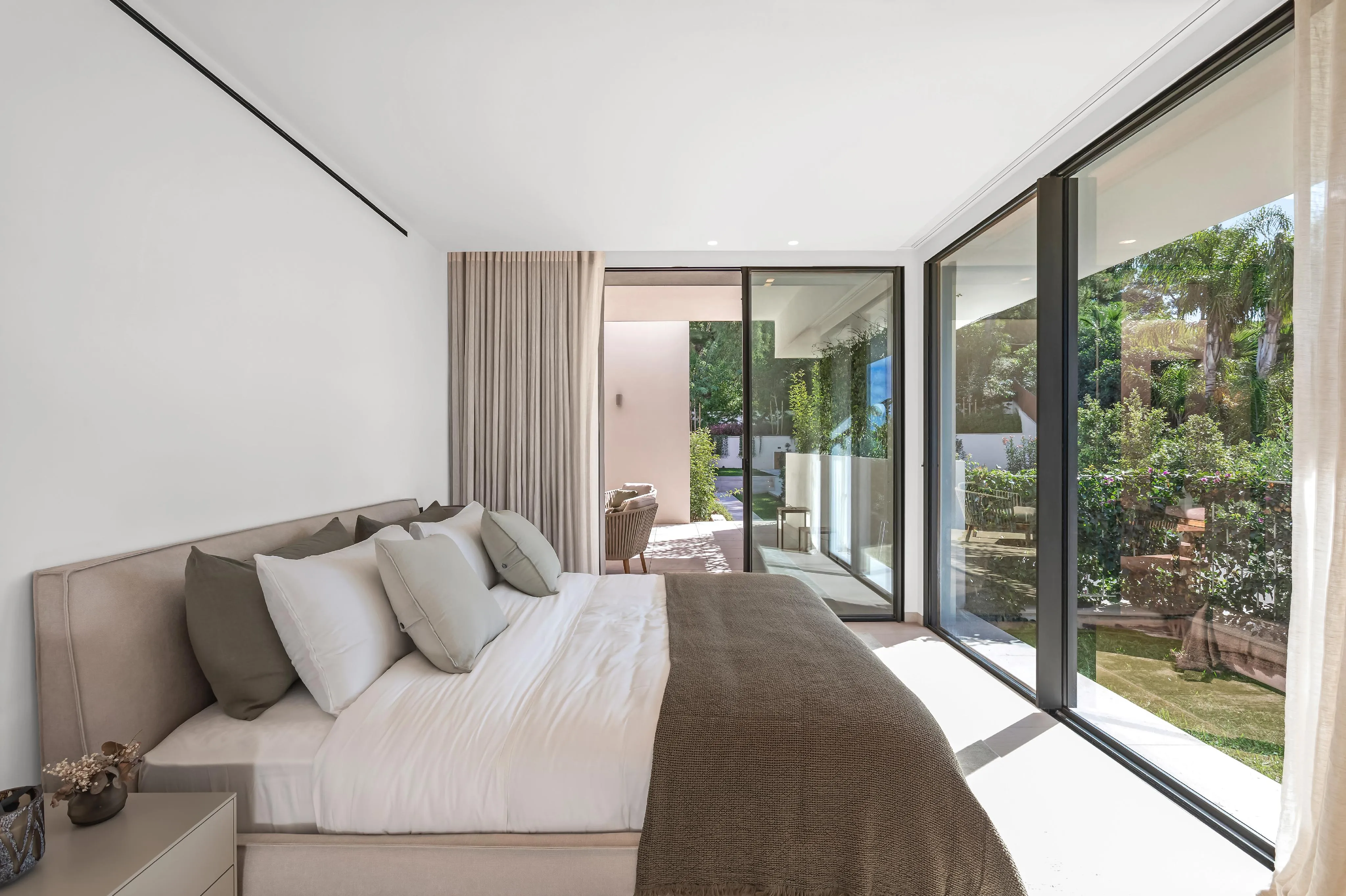 Modern luxury villa walking distance to Portals-22