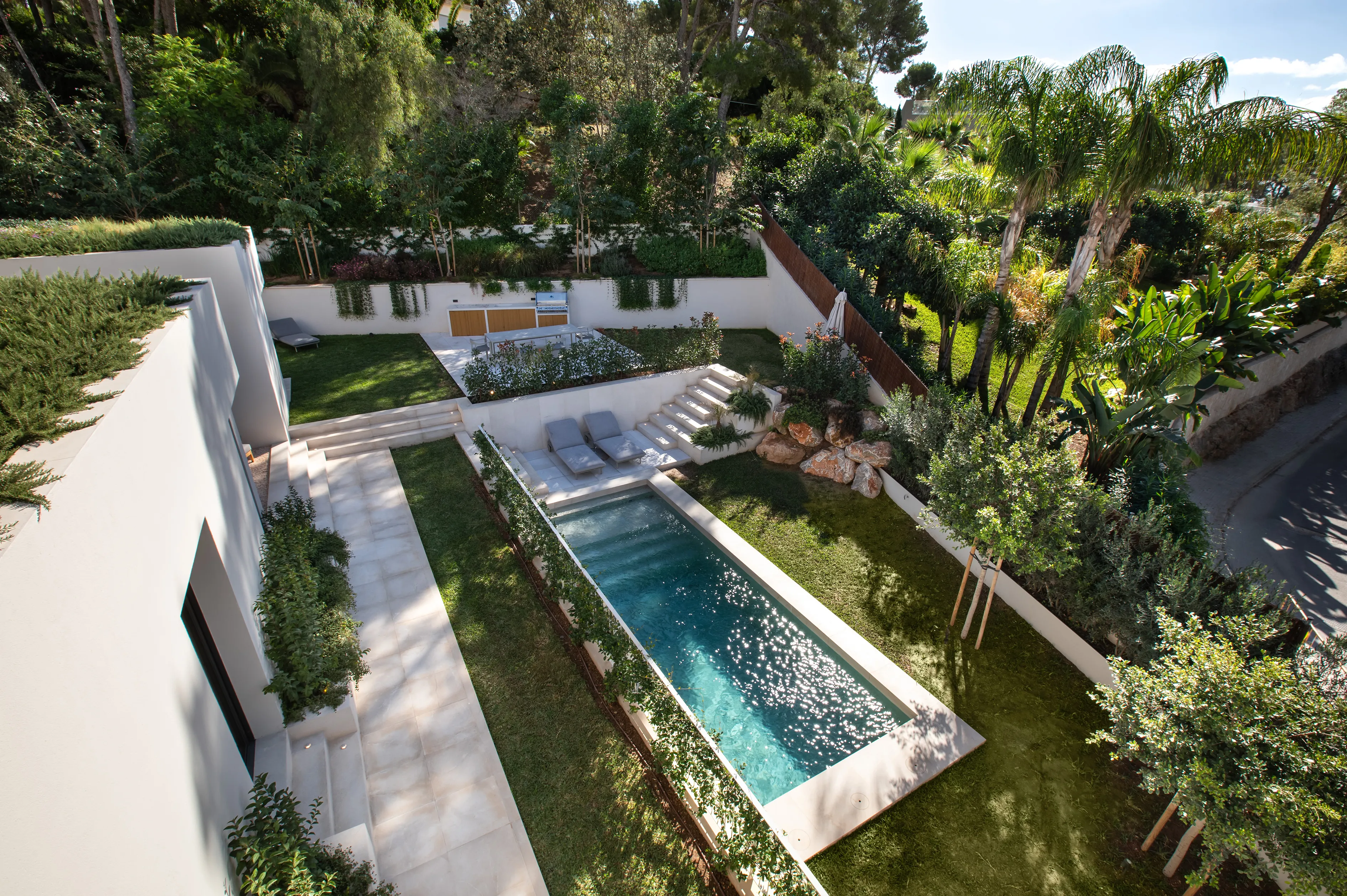 Modern luxury villa walking distance to Portals-12