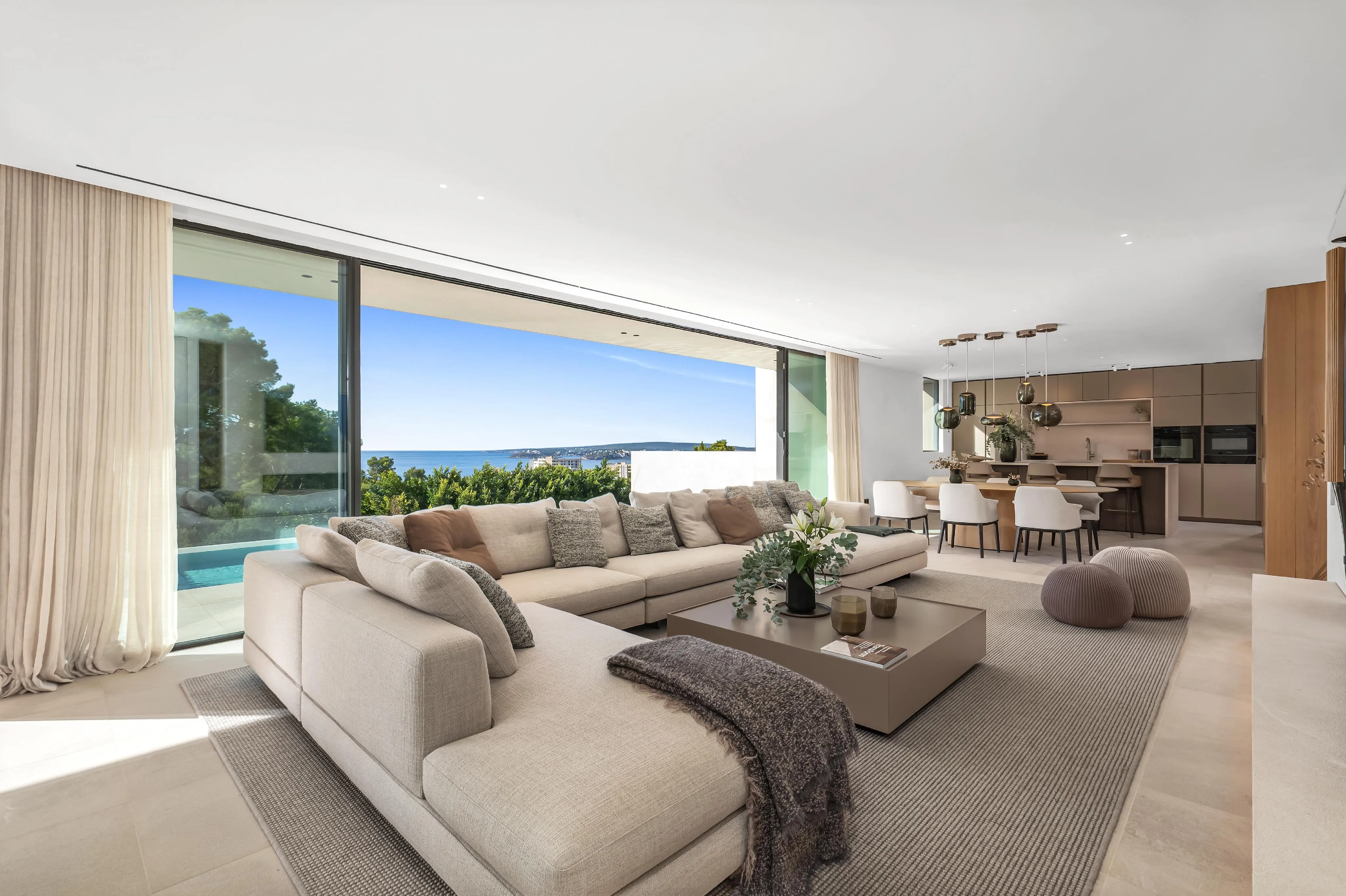 Modern luxury villa walking distance to Portals-6