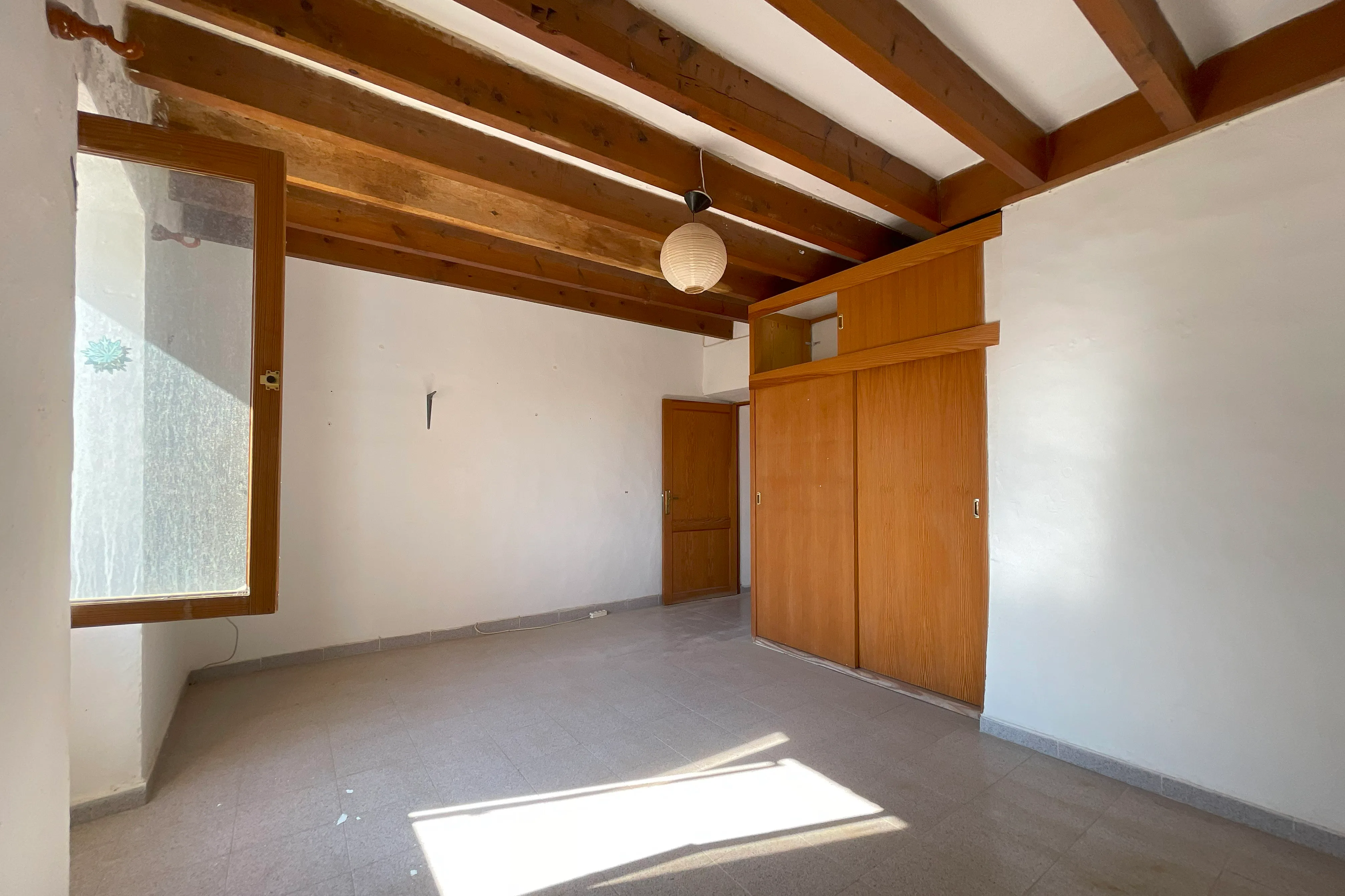 Propriété à rénover avec garage dans le centre historique d'Alcúdia – Emplacement imbattable et grand potentiel-8