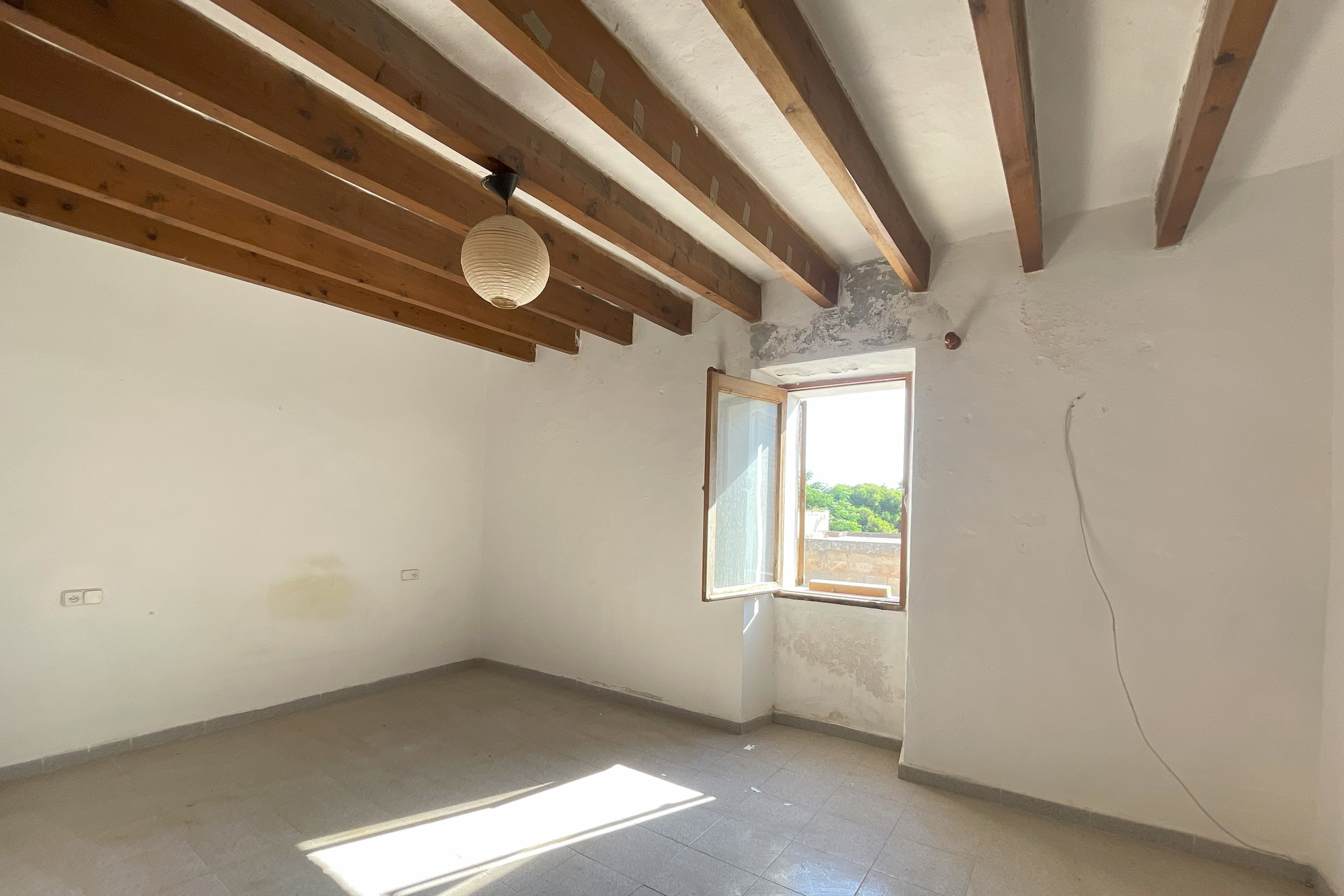 Sanierungsbedürftige Immobilie mit Garage im historischen Zentrum von Alcúdia – Unschlagbare Lage und großes Potenzial-9