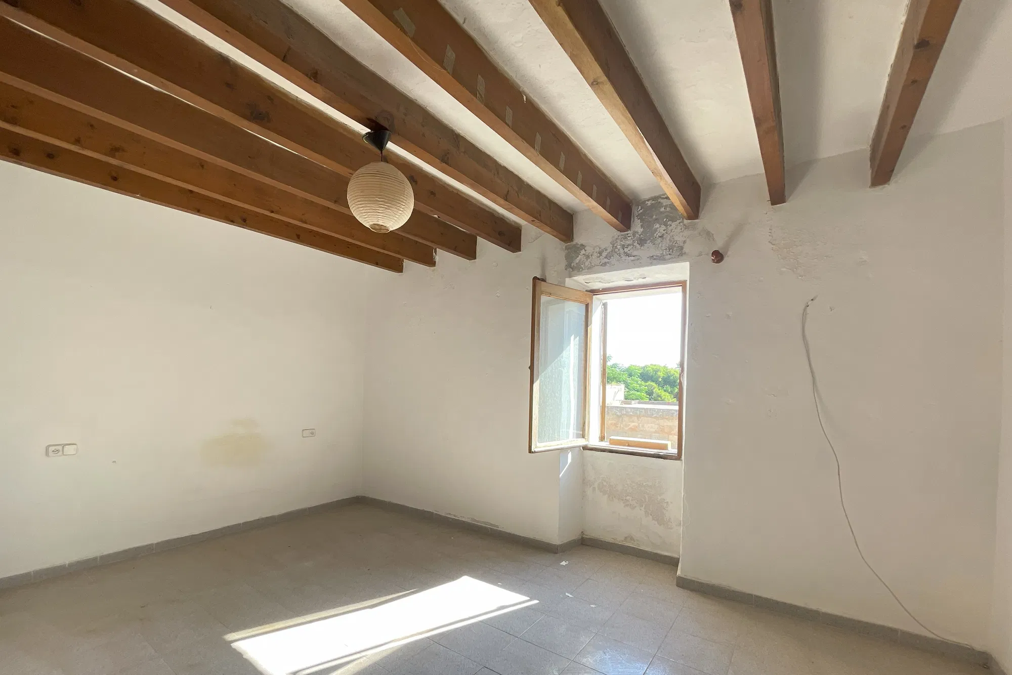 Sanierungsbedürftige Immobilie mit Garage im historischen Zentrum von Alcúdia – Unschlagbare Lage und großes Potenzial-9
