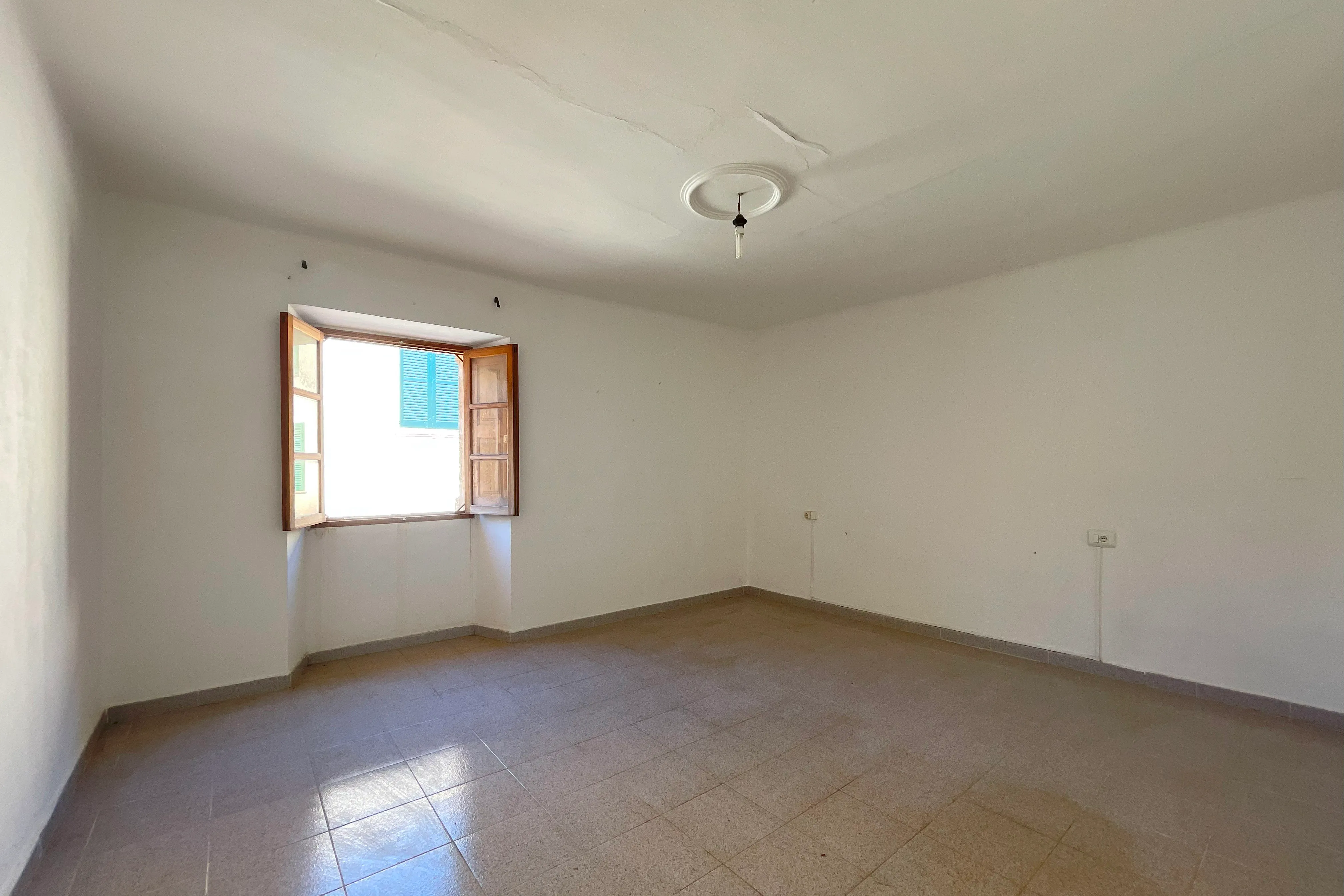 Te renoveren woning met garage in het historische centrum van Alcúdia - Onovertroffen locatie en groot potentieel-12