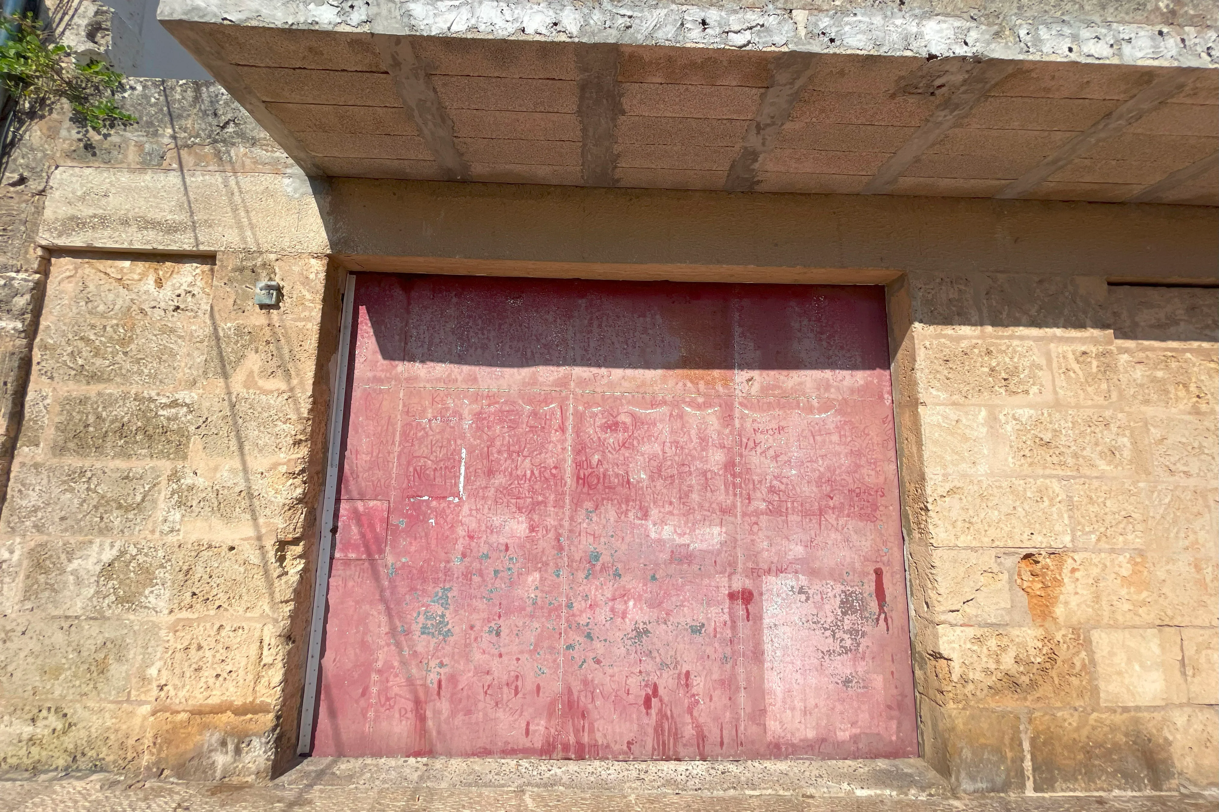 Te renoveren woning met garage in het historische centrum van Alcúdia - Onovertroffen locatie en groot potentieel-16