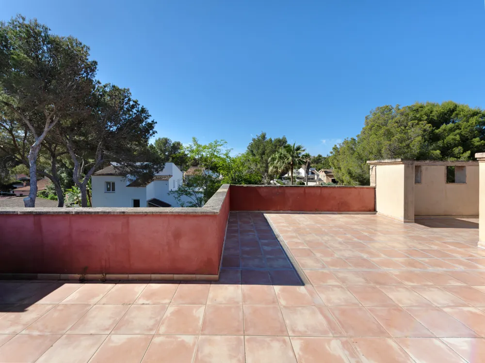 Restaurant, residential property and plot in exclusive area near Port Adriano-14