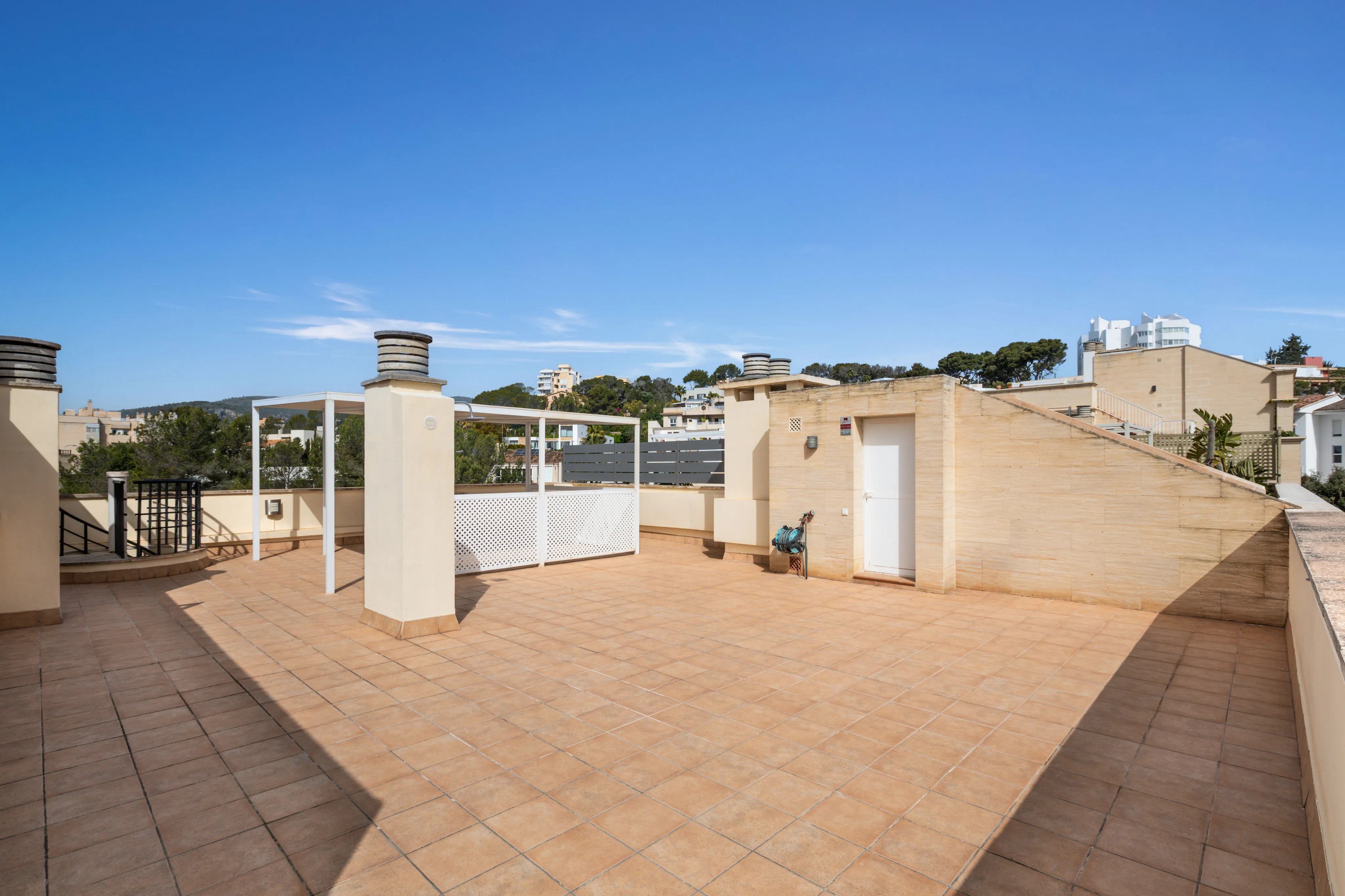 Gestoffeerd penthouse in Bonanova-17