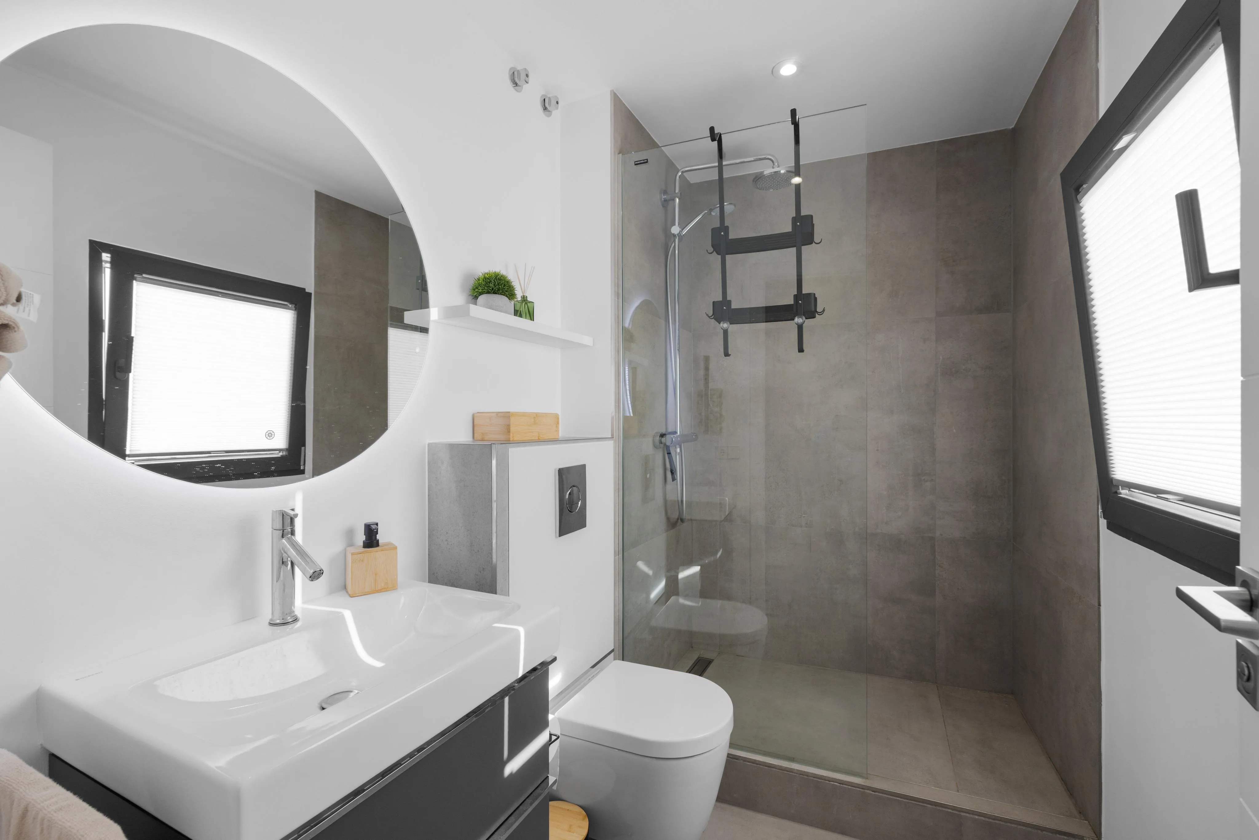 Exclusivo ático en primera línea de mar con amplias terrazas-6