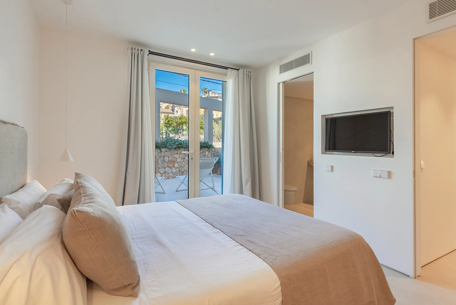 Villa with ETV License in Búger: Exclusivity, Comfort and Six‑Figure Rental Potential.-13