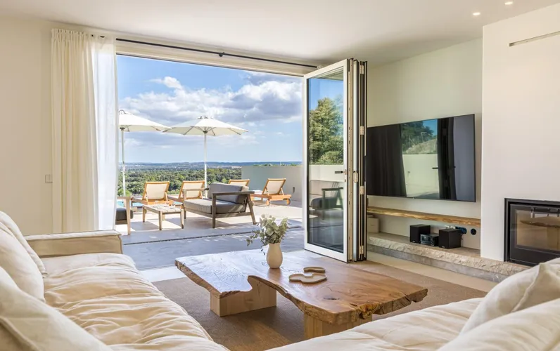 Exclusief huis in Búger: luxe, rust en een rendement van zes cijfers