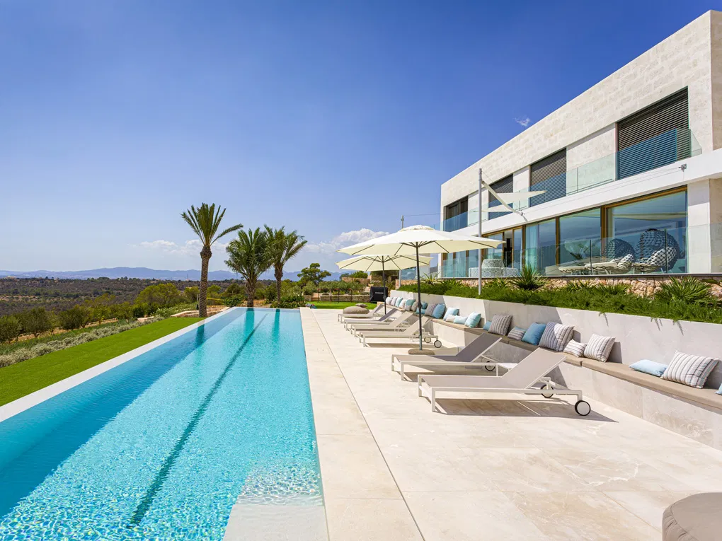 State of the Art - Design meets sea views-1