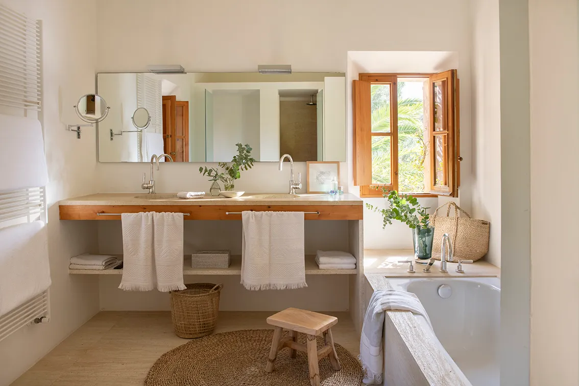 Unique finca oasis with purist, elegant aesthetics and panoramic sea views-10