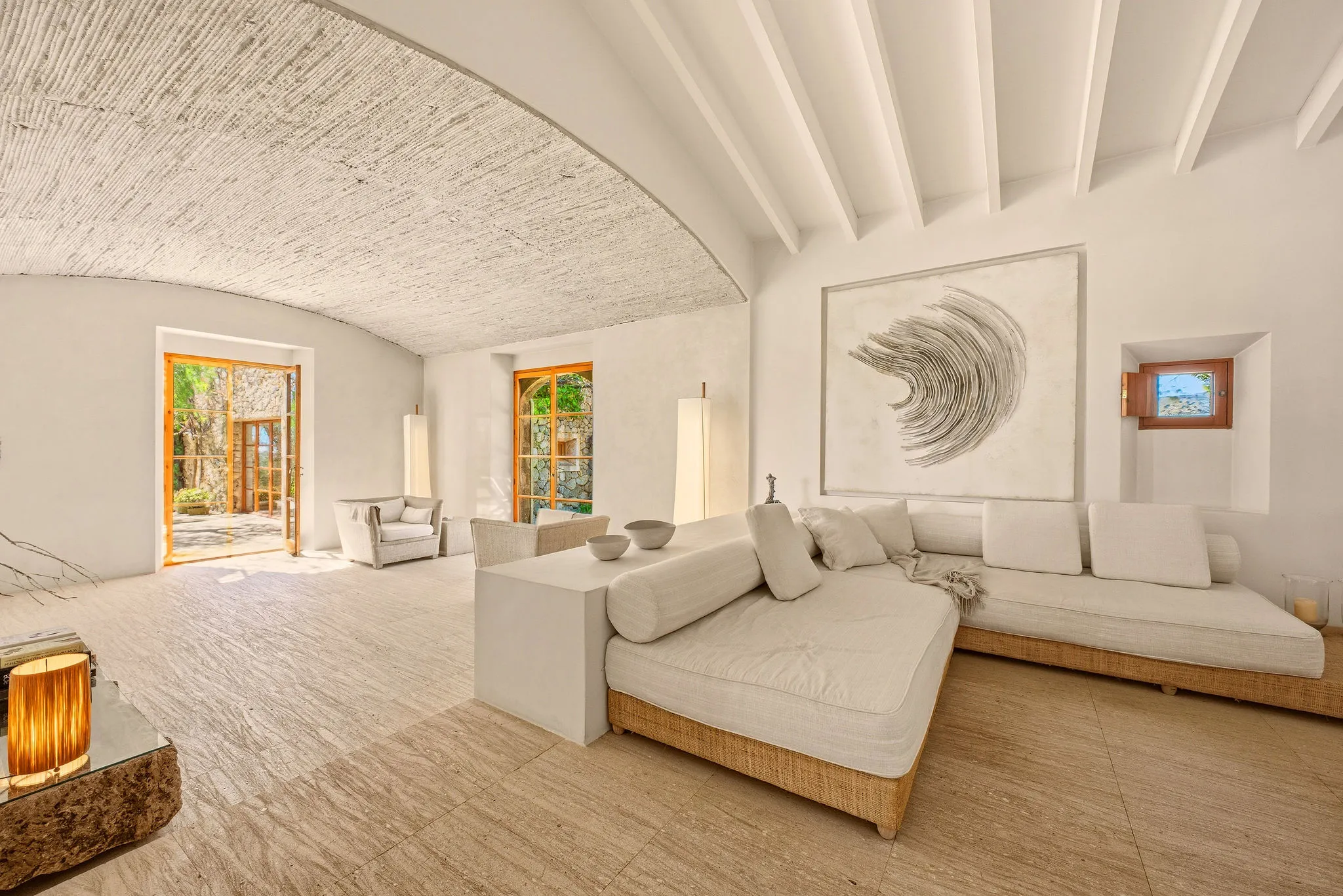 Finca oasis única con estética purista y elegante y vistas panorámicas al mar-14