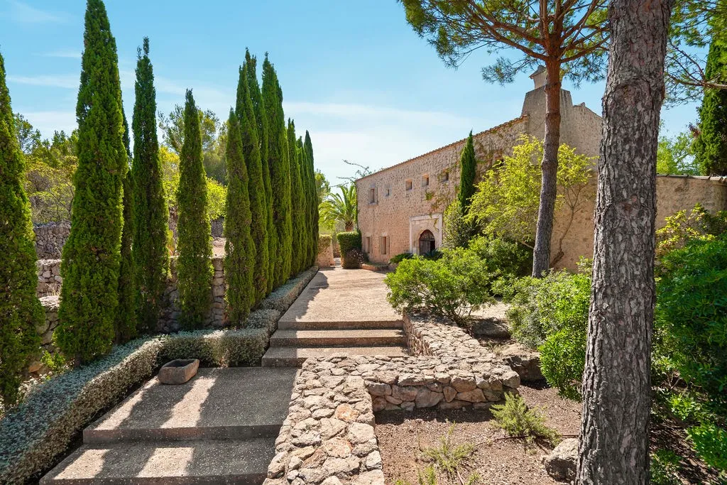 Unique finca oasis with purist, elegant aesthetics and panoramic sea views-1