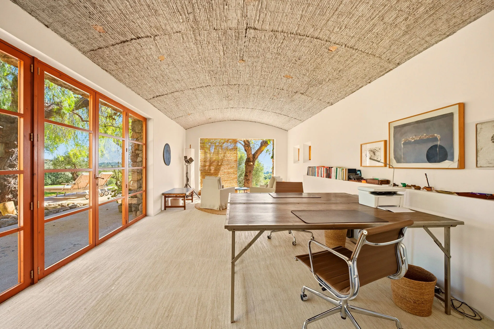 Finca oasis única con estética purista y elegante y vistas panorámicas al mar-12