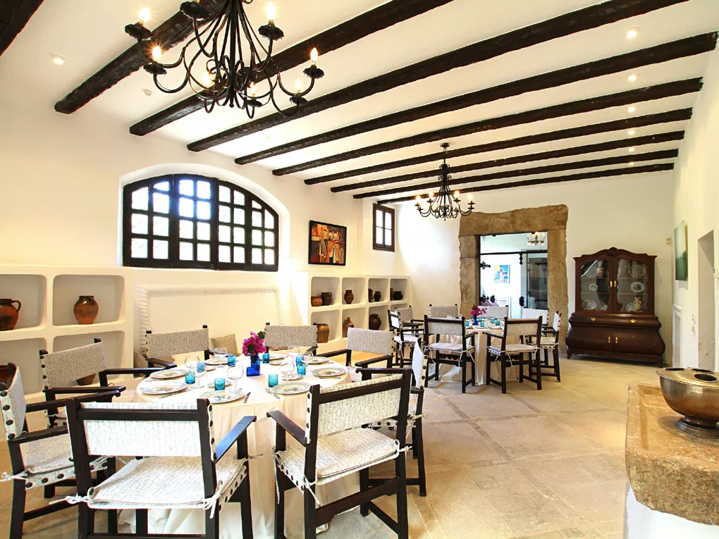 Marvellously charismatic property in Pollensa with ETV licence-11