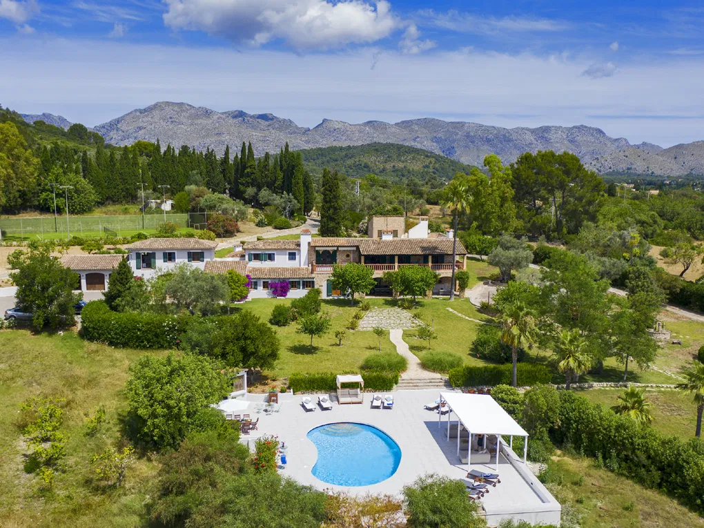 Marvellously charismatic property in Pollensa with ETV licence-1