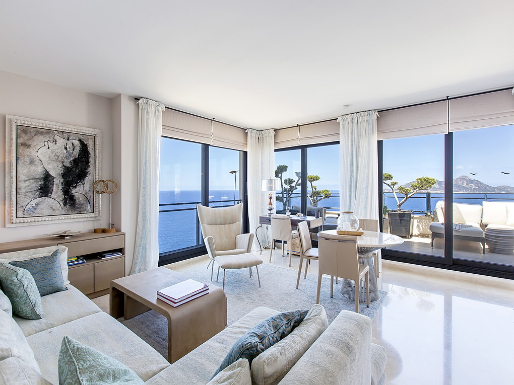 Penthouse with 360-degree sea and harbour views-2