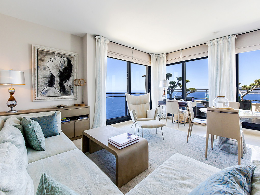 Penthouse with 360-degree sea and harbour views-20