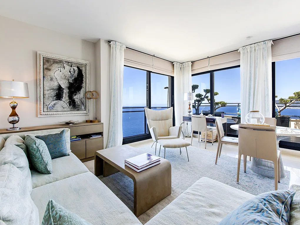 Penthouse with 360-degree sea and harbour views-20