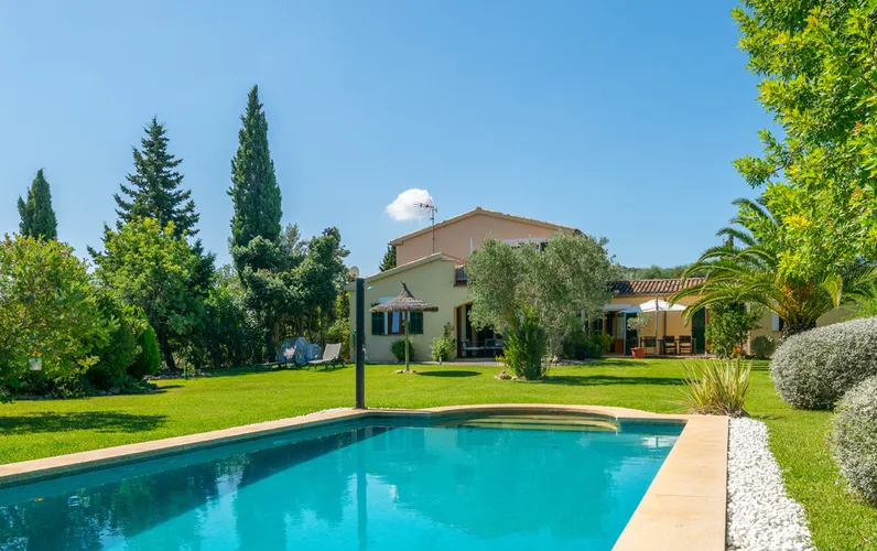 Charmant landhuis met verwarmd zwembad en verhuurvergunning